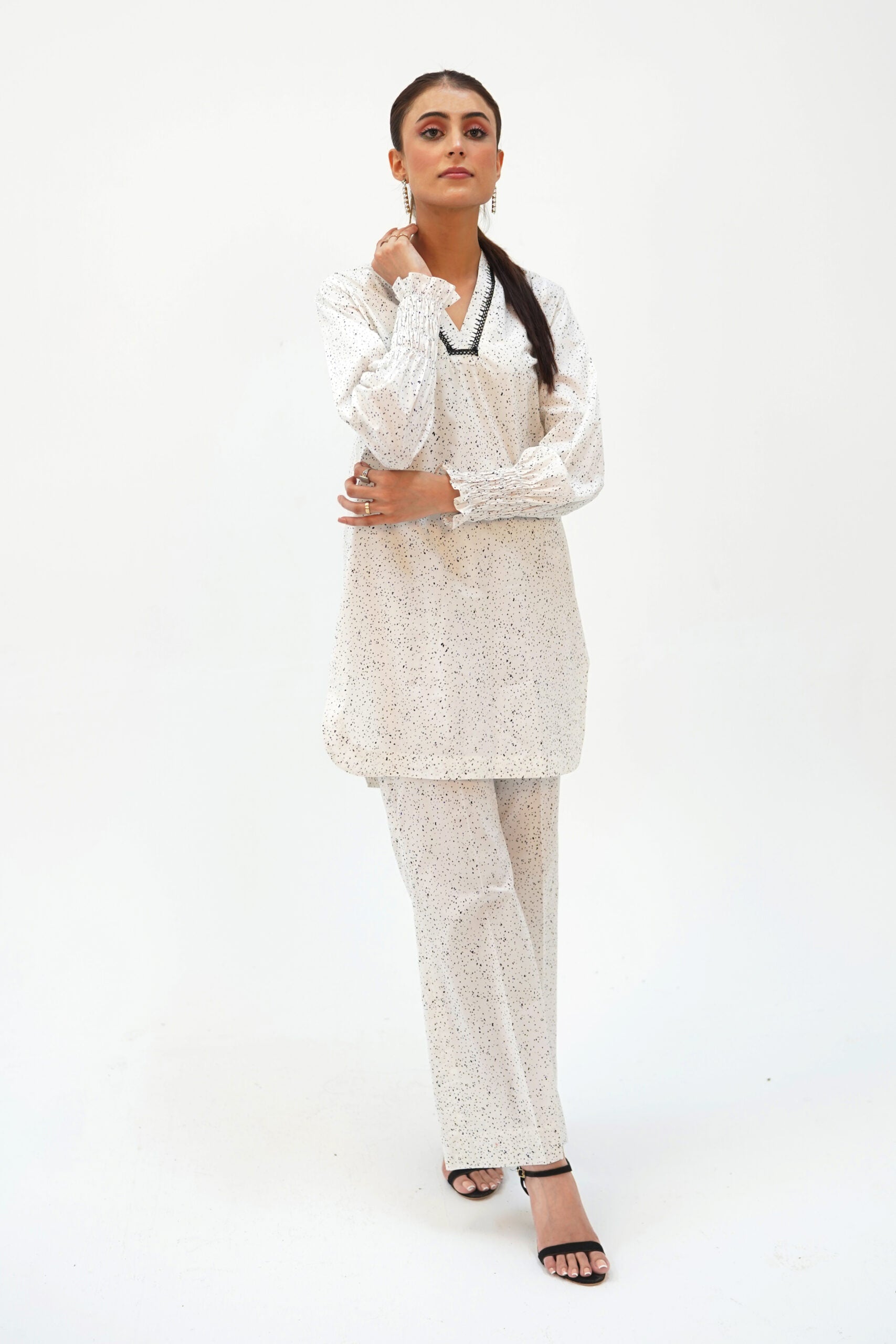 Monochrome Fusion - I