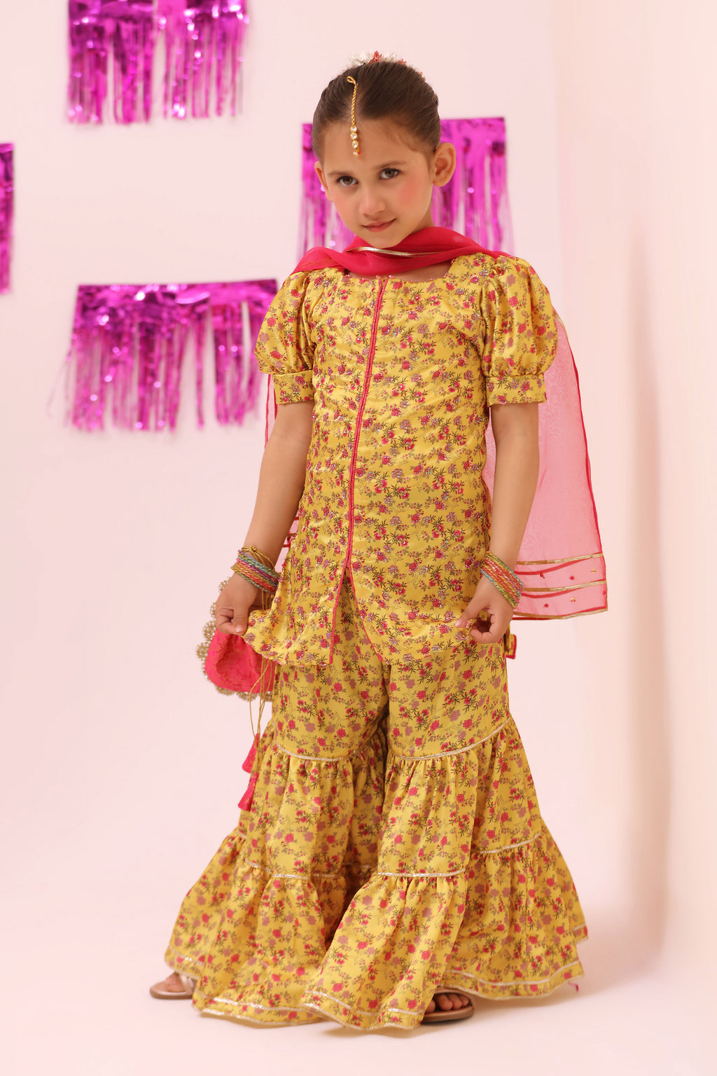Gulabi Muskan
