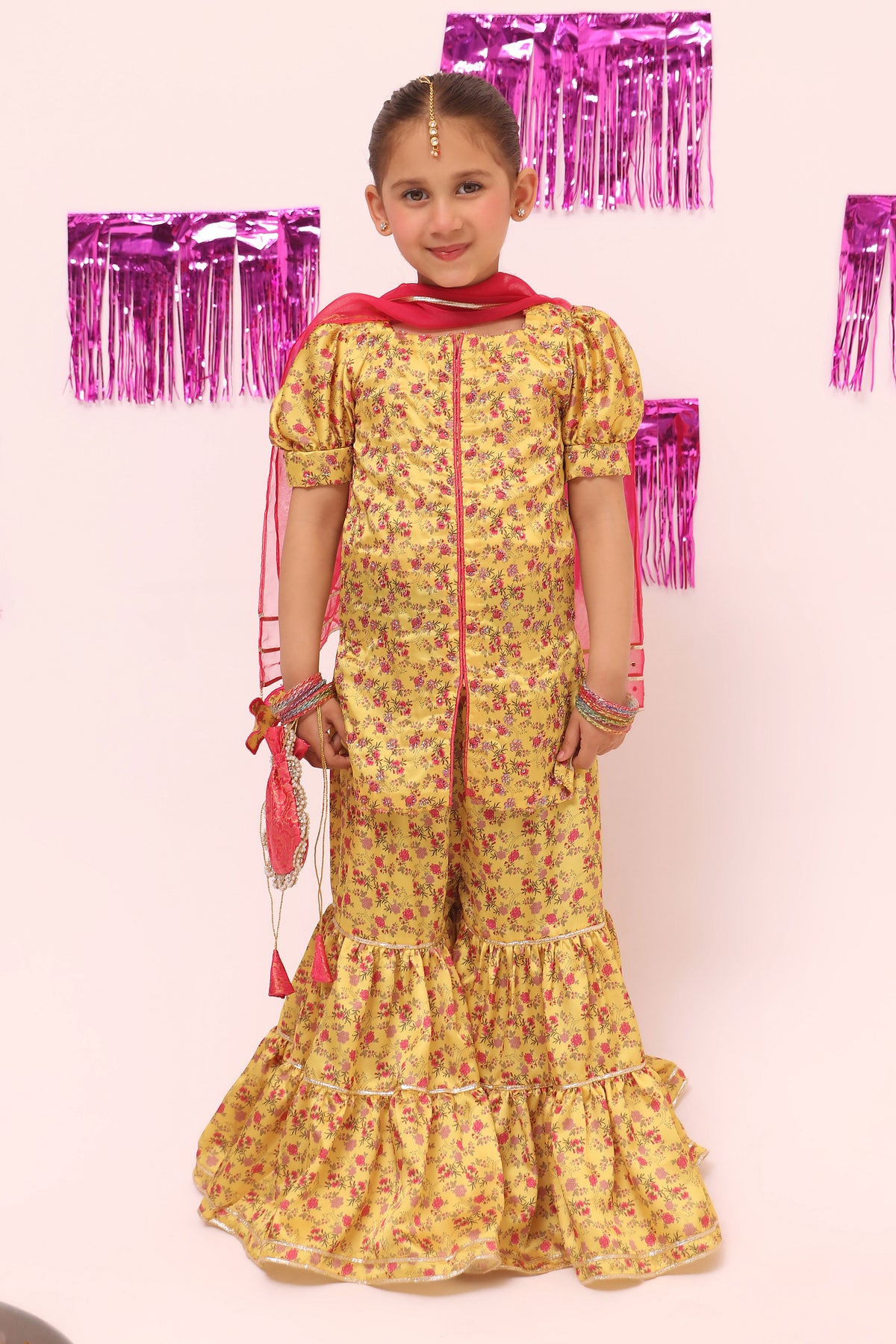 Gulabi Muskan