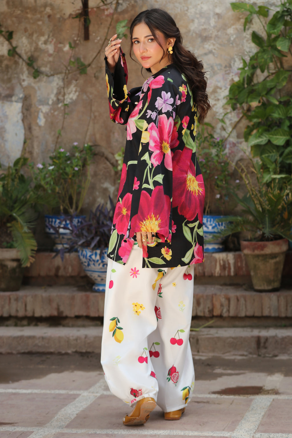 Tropic Contrasts