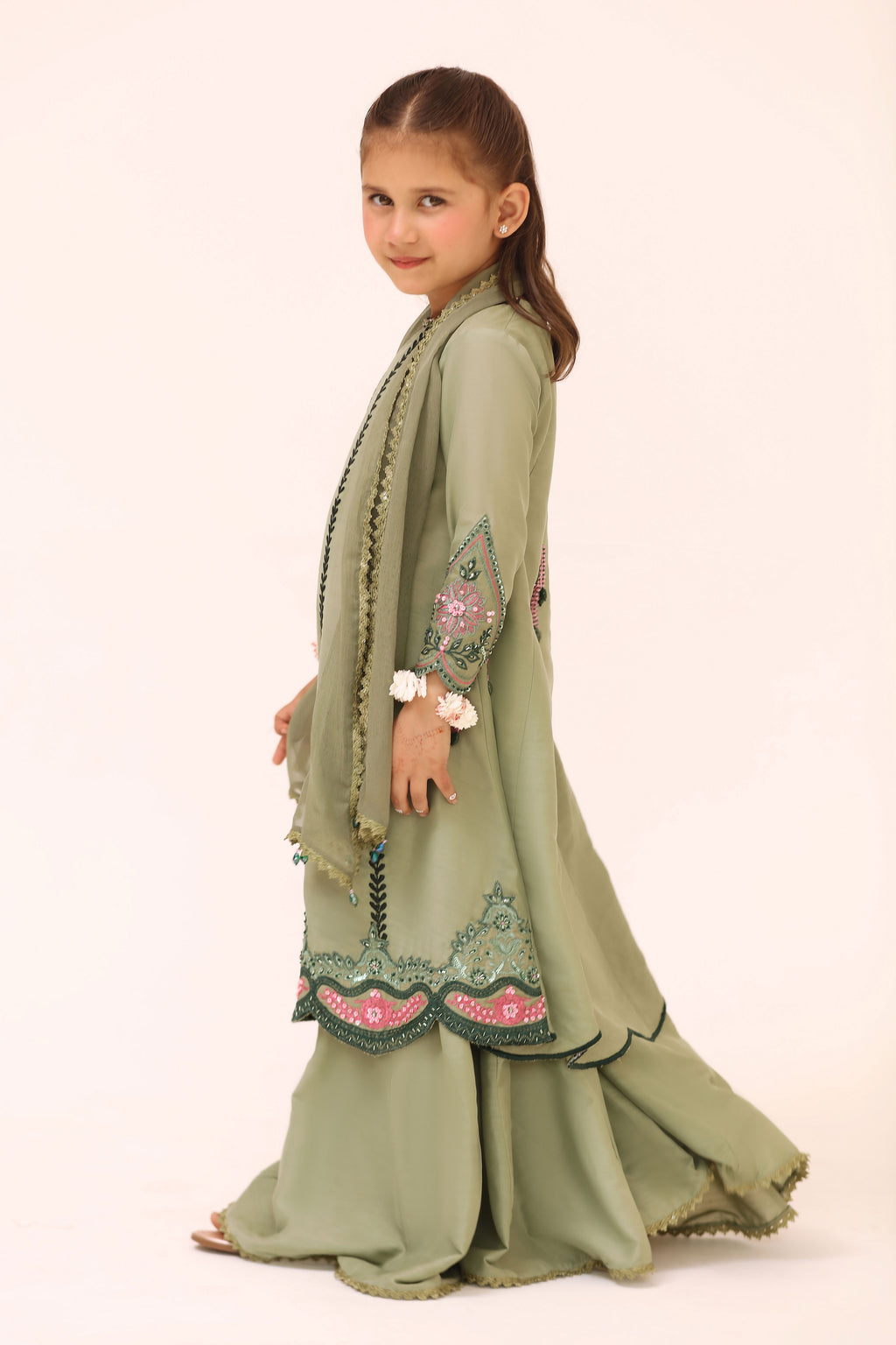 Nanhi Riwayat