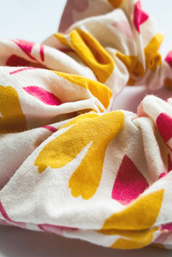 Pearl White Print Scrunchie